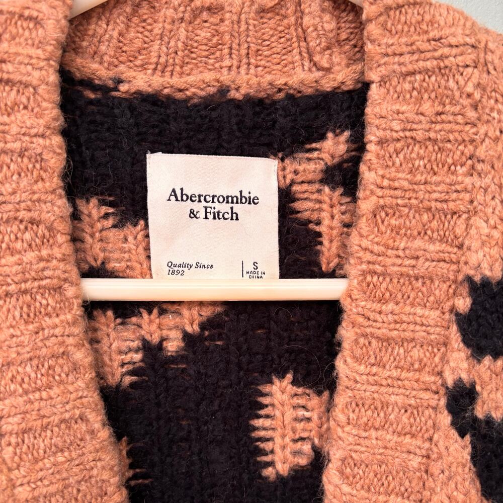 Abercrombie Leopard Print Chunky Knit Open Front Sweater - Picture 2 of 3